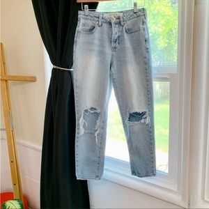 BRANDY MELVILLE - Distressed Jeans Size 26
